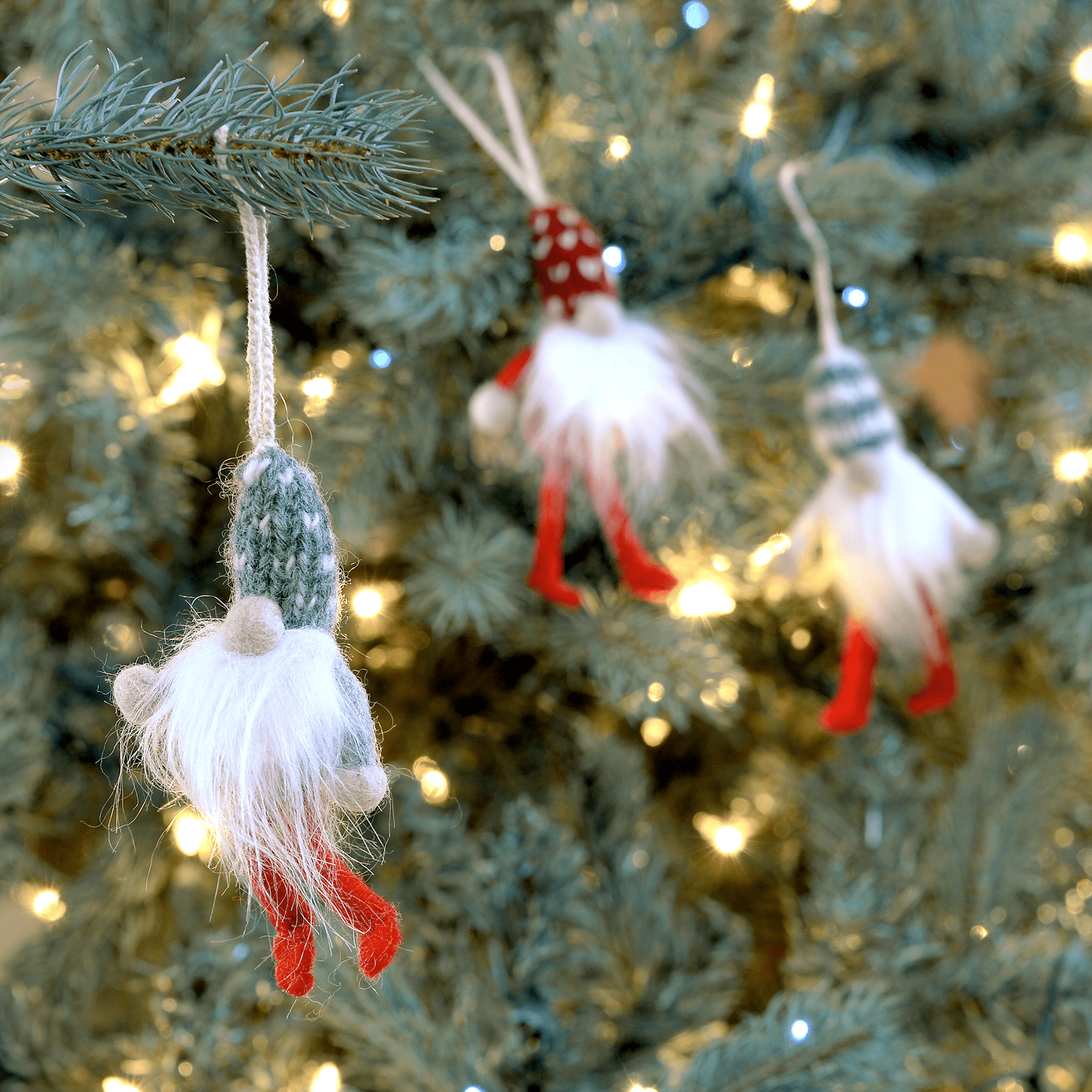 Dancing Gnomes Ornament Set