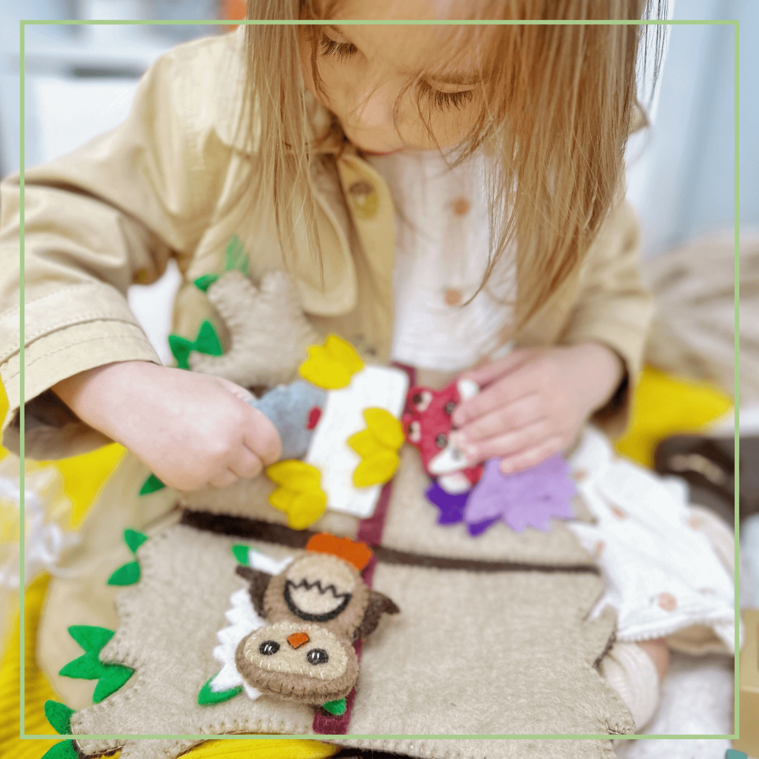 Forest Friends Finger Puppet Set - Woodland Animals with Tree House Ages 3+