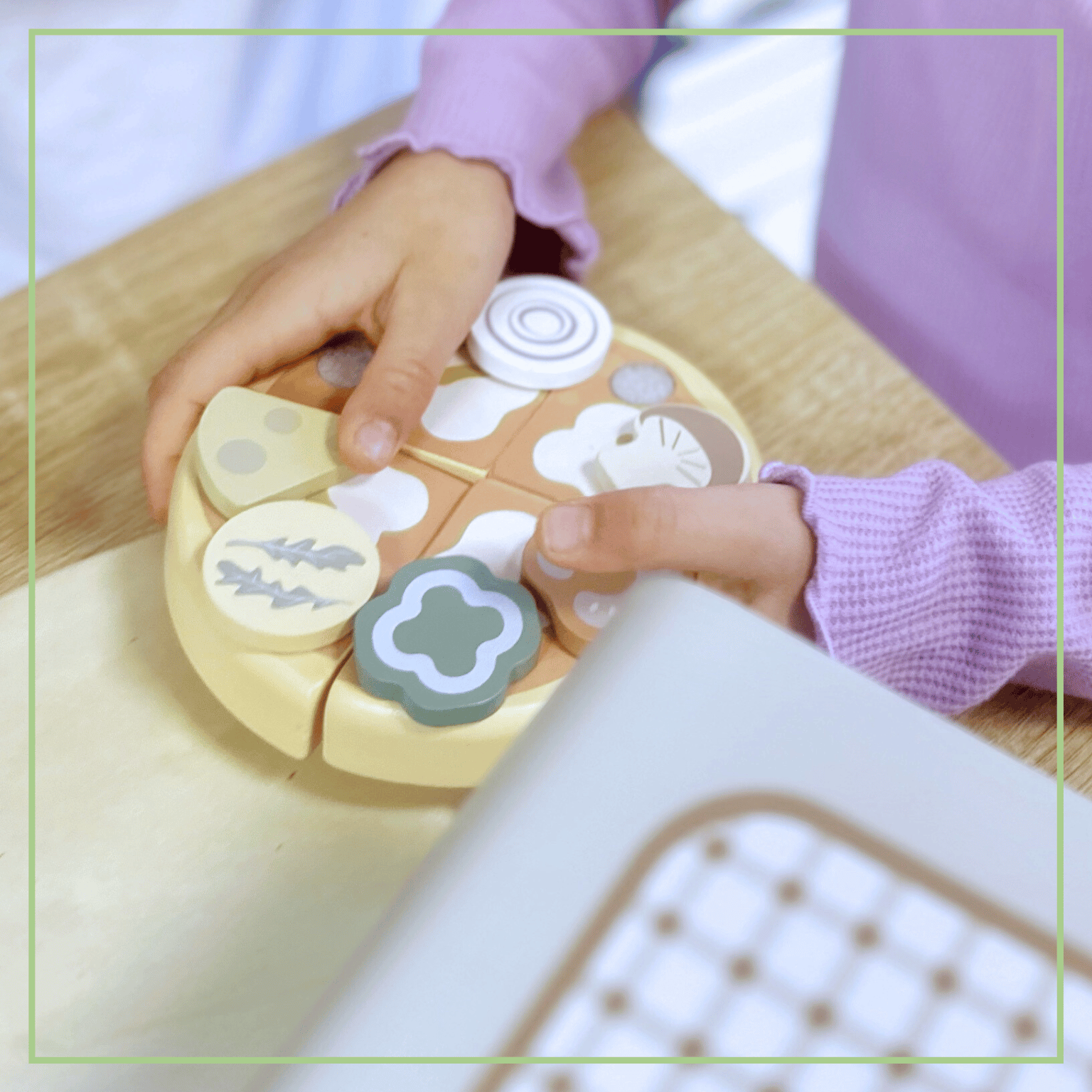 Wooden Pizza Oven Set - Pretend Play Kitchen Toy Ages 3+