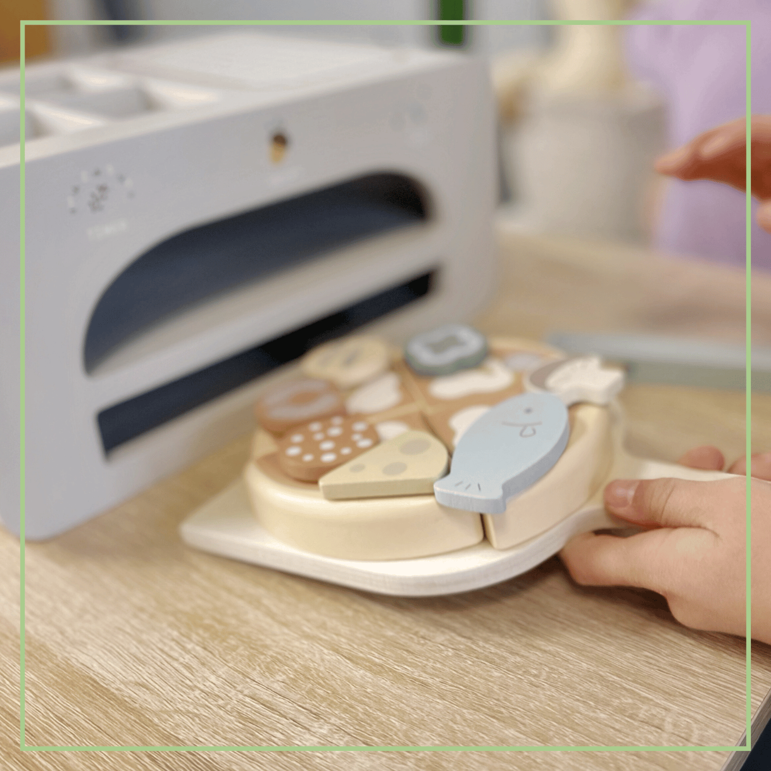 Wooden Pizza Oven Set - Pretend Play Kitchen Toy Ages 3+