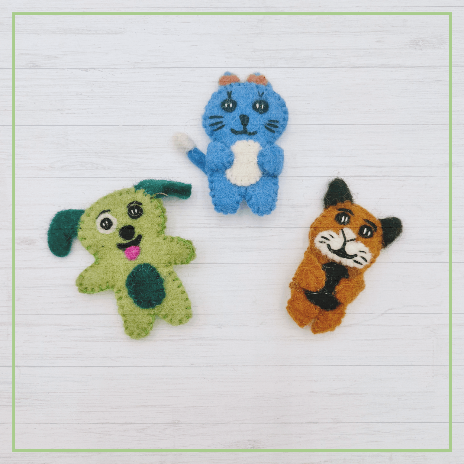 Pet Pals Finger Puppet Set - Dog, Cat & Hamster with House Ages 3+
