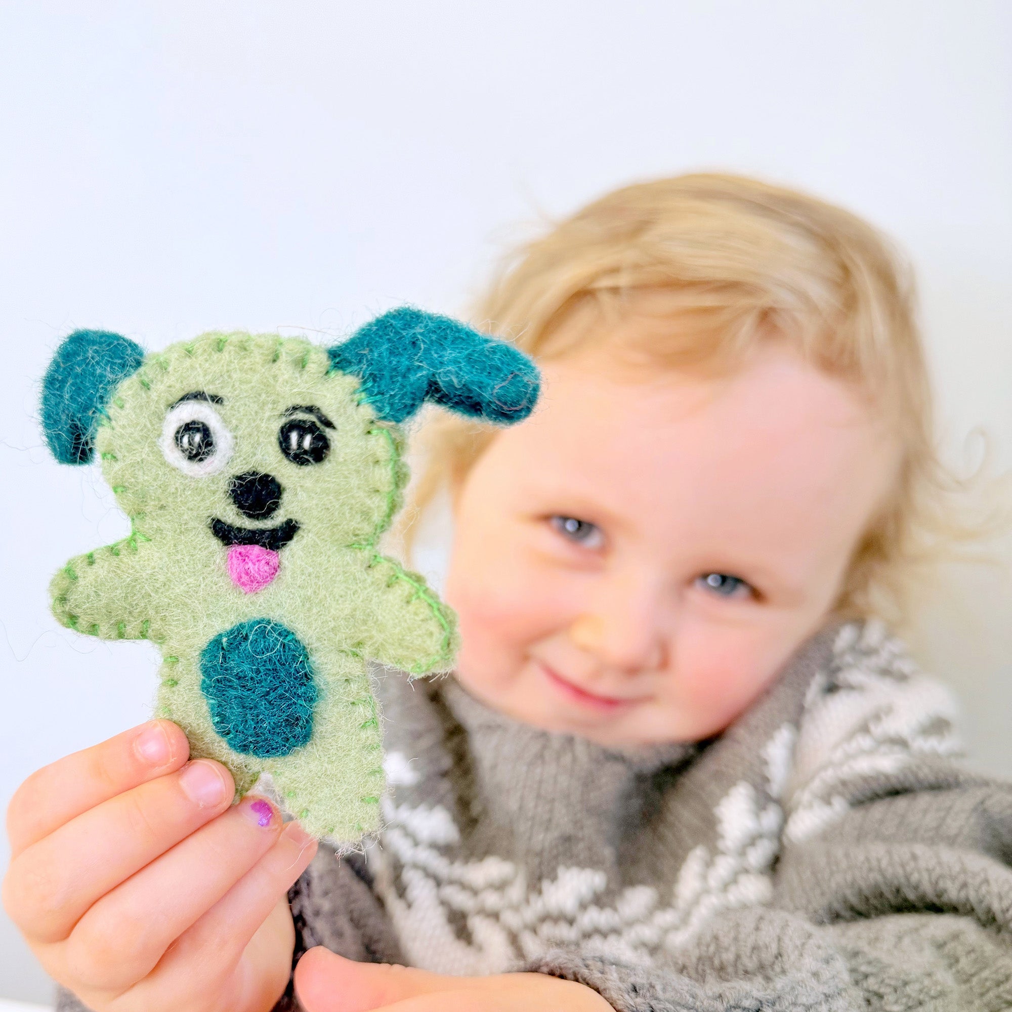 Pet Pals Finger Puppet Set - Dog, Cat & Hamster with House Ages 3+