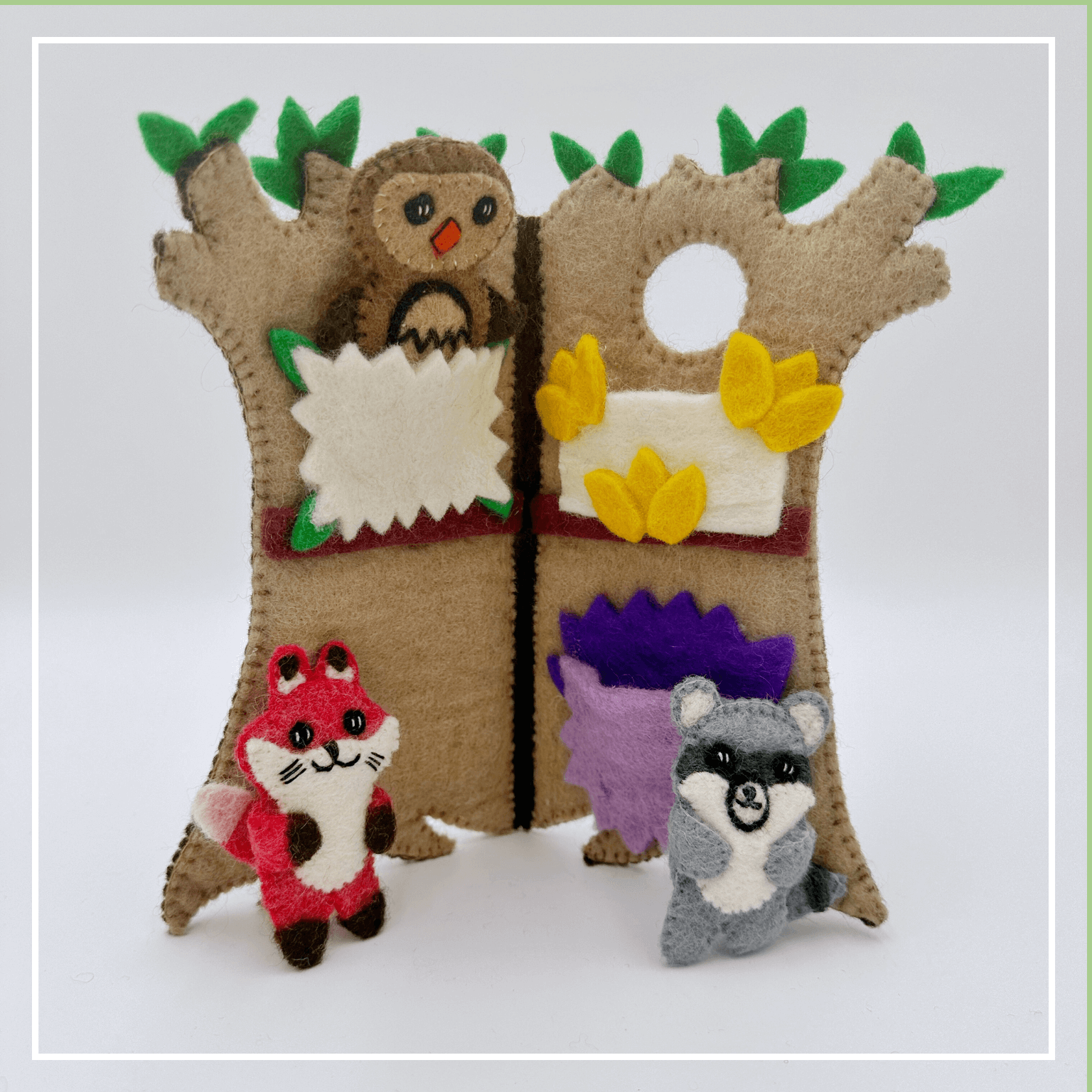 OmaOmaOma! Forest Friends Adventure Travel Set - 3 Wool Finger Puppets & Tree House 3y+