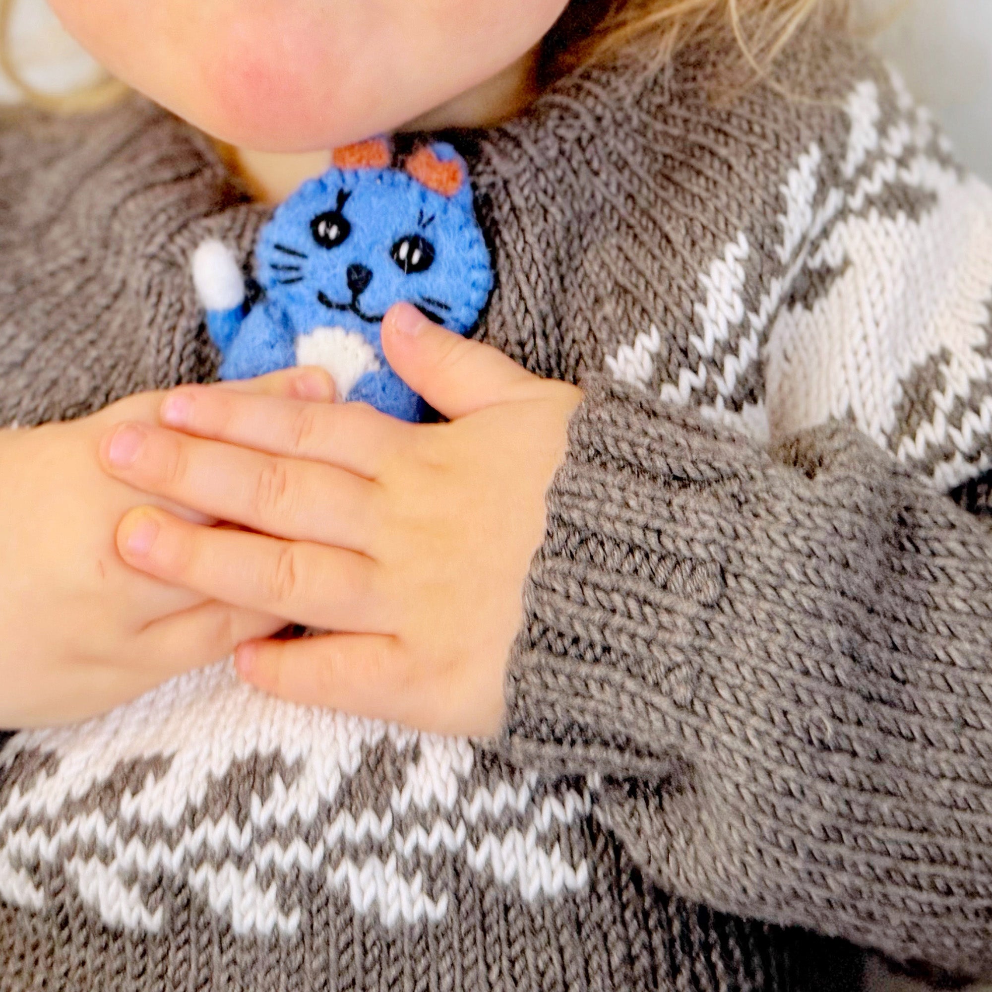 Pet Pals Finger Puppet Set - Dog, Cat & Hamster with House Ages 3+