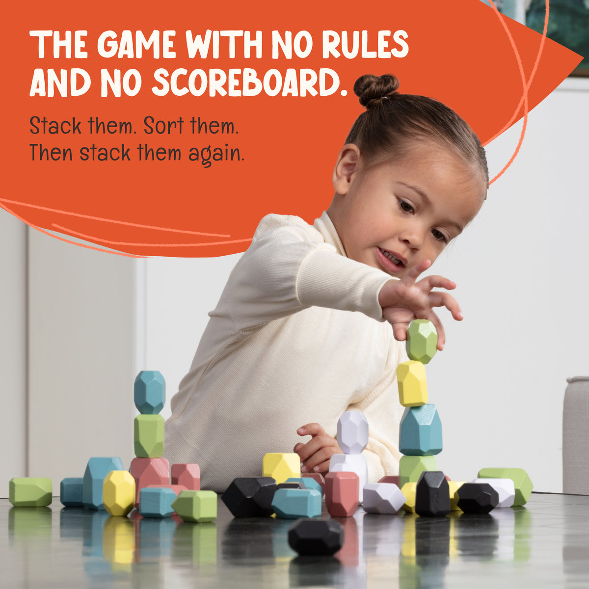 Toddler con with the OmaOmaOma wooden balance stones — Waldorf-inspired play in FSC-certified woodentrating