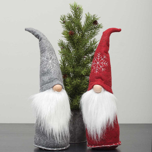 Finn Gnome Pair w/ Snowflake Hat - Medium